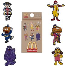 Pin de Esmalte Loungefly - Blind Box Mystery: McDonald's (Sortido)