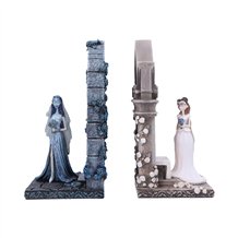 Aparadores de Livros Nemesis Now - Corpse Bride Emily e Victoria 19CM